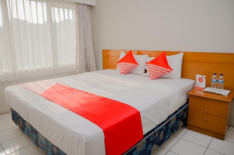 Rossan Villa Hotel Near Kampus Upi Setiabudhi Бандунг Экстерьер фото